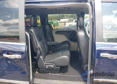 2014 Chrysler Town & Country Touring-L z USA, uszkodzony, nr VIN 2C4RC1CG7ER200092